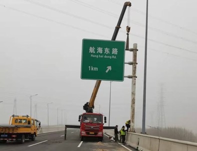 上海上海悬臂式交通标志杆