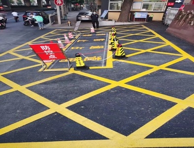 上海上海厂区划线，园区停车场划线，车库标识标线